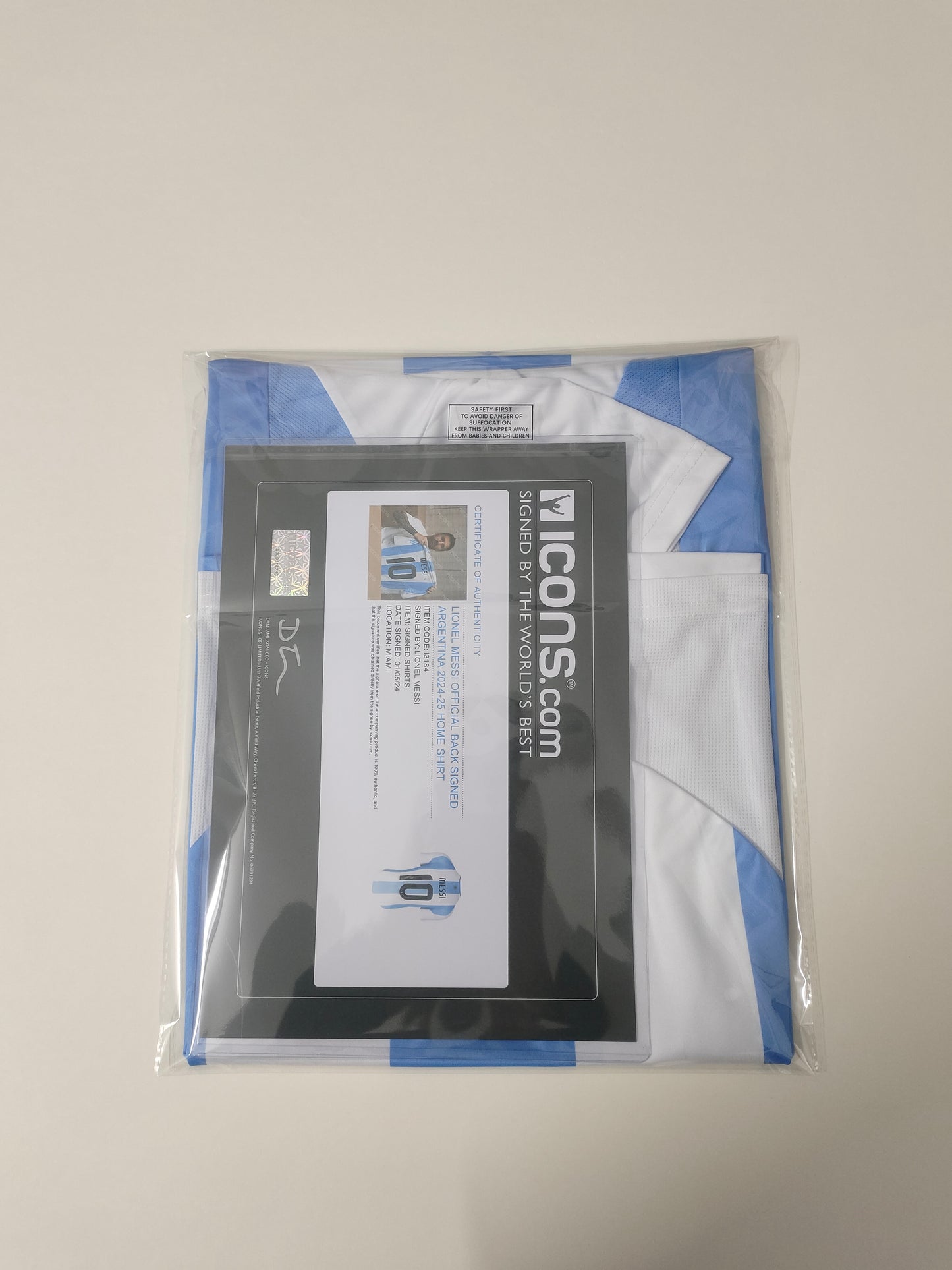 Lionel Messi Argentina 24/25 Season Home Autograph Jersey Icons coa