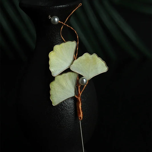Luxury Brooch/ Green Ginkgo