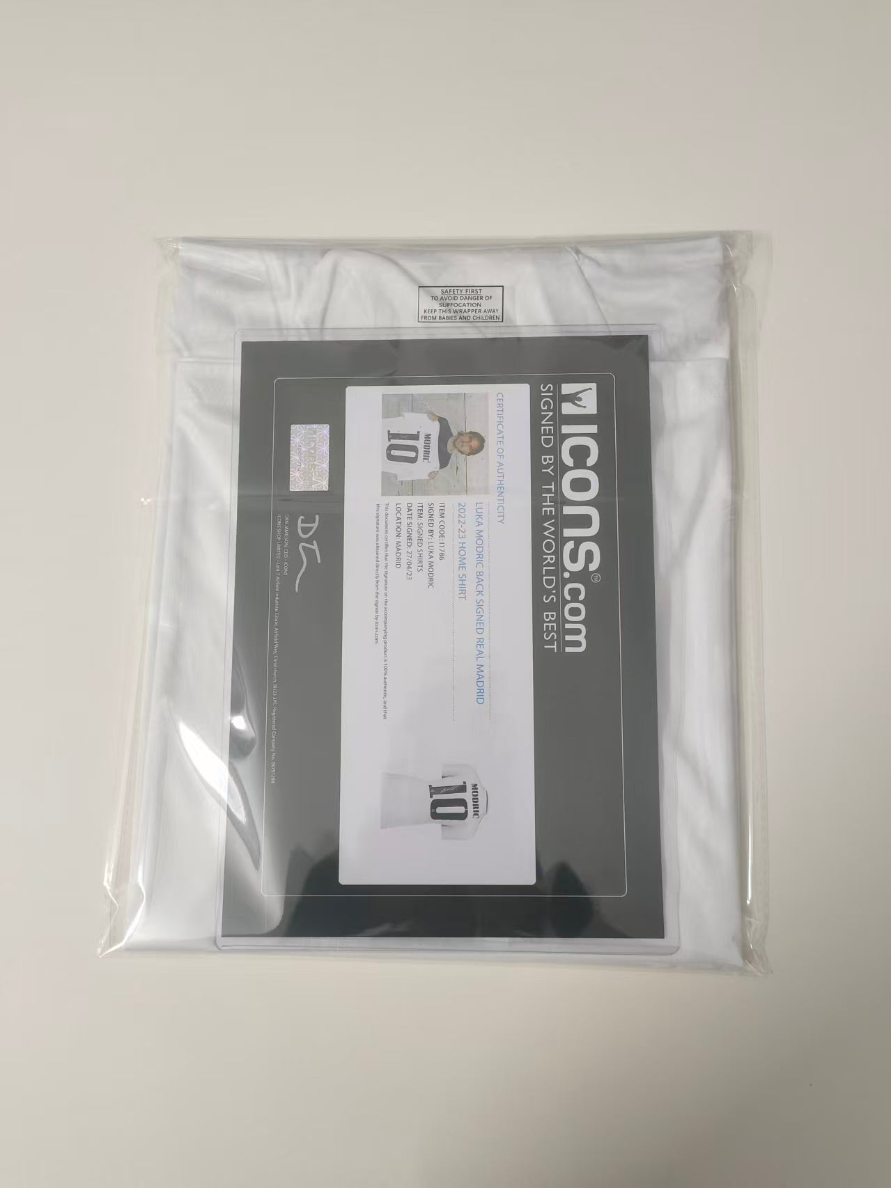 Luka Modrić Real Madrid 22/23 Season Home Autograph Jersey Icons coa