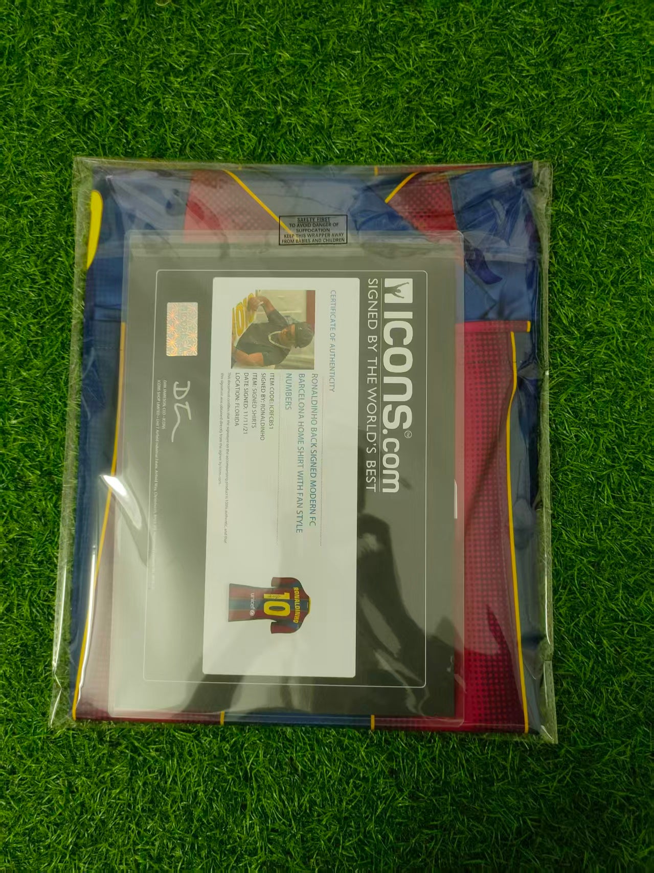 Barcelona Ronaldinho Autographed Jersey