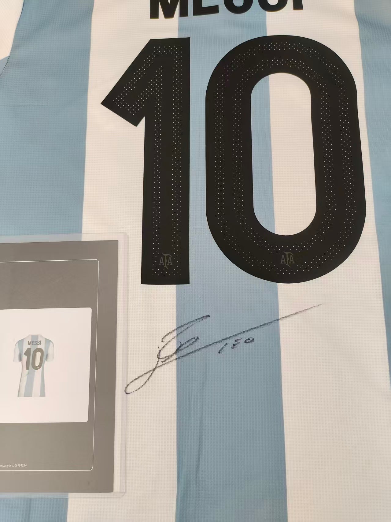 Camisa autografada da Argentina 22/23 de Messi Icons coa