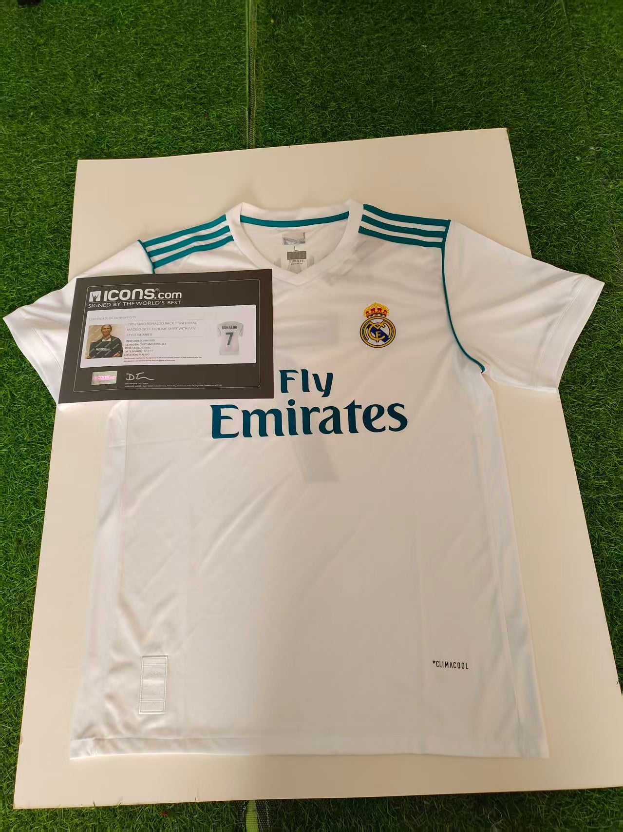 Camiseta autografiada de Cristiano Ronaldo Real Madrid Temporada 17/18 Local icons coa