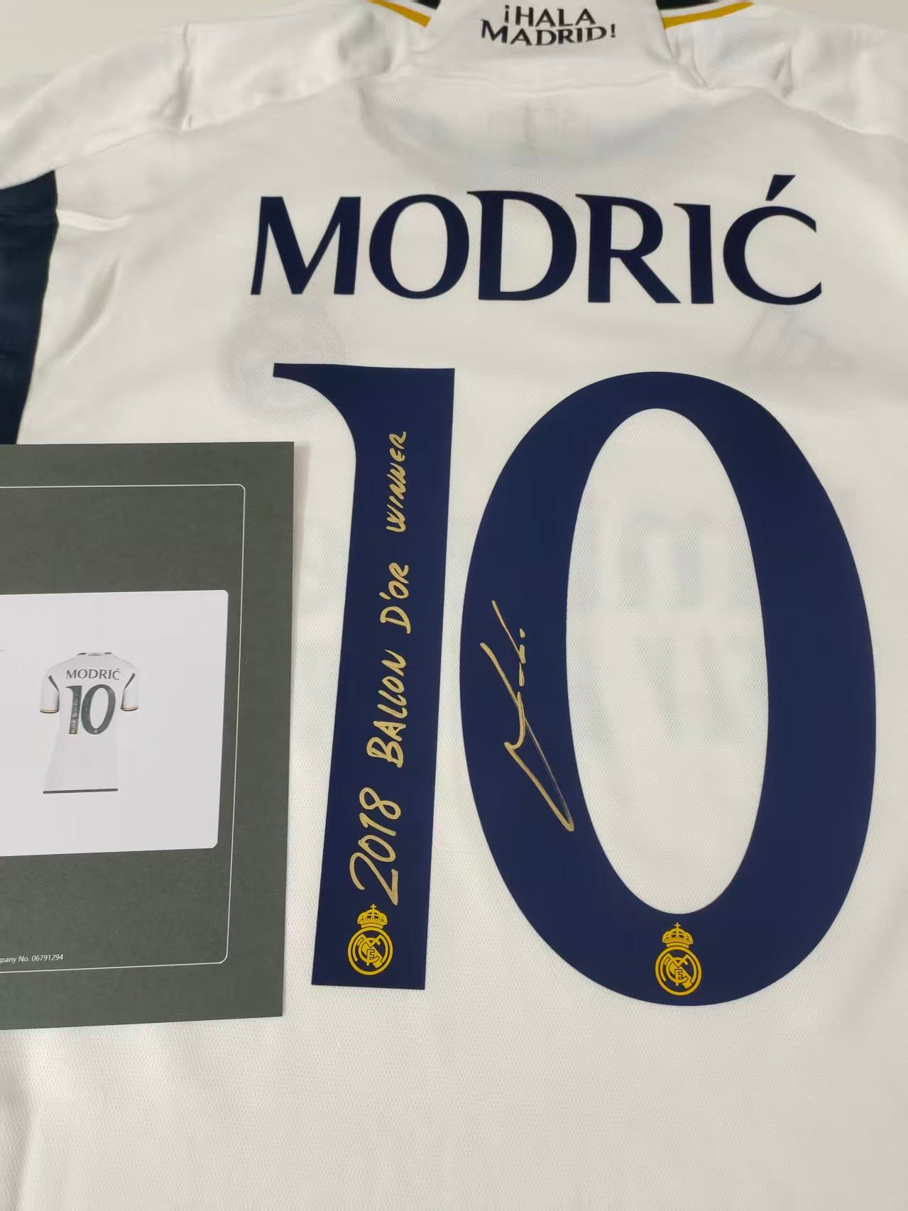 Luka Modrić Real Madrid 23/24 Home Autographed Jersey Icons coa