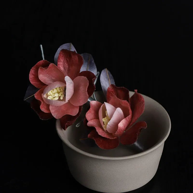 Handmade Brooch| Crimson Note