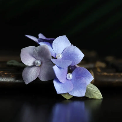 Luxury Brooch/Purple Cluster