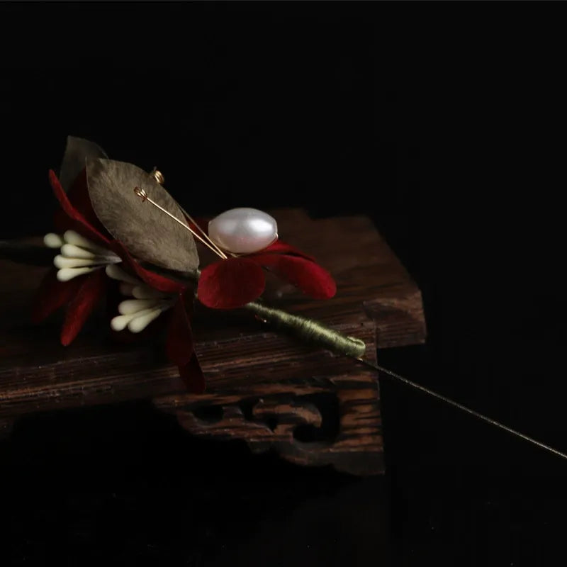 Vintage Brooch|Scarlet Note