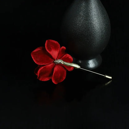 Vintage Brooch| Vermilion Blossom