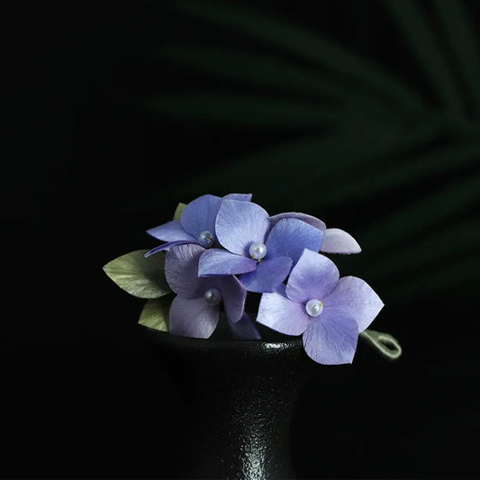 Luxury Brooch/Purple Cluster