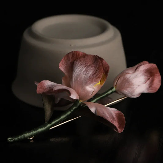 Luxury Brooch |Blush Note