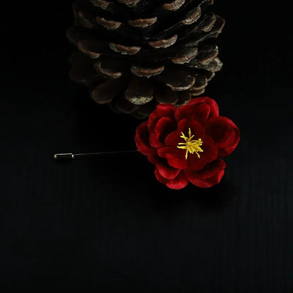 Vintage Brooch| Vermilion Blossom